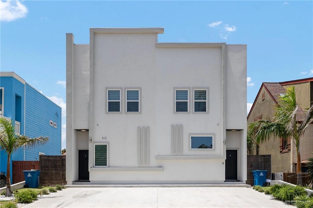 112 E Dolphin Ln