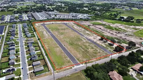 1607 Gran Camino Dr, Weslaco, TX 78596