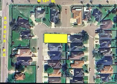 1353 El Paseo Dr, Weslaco, TX 78596