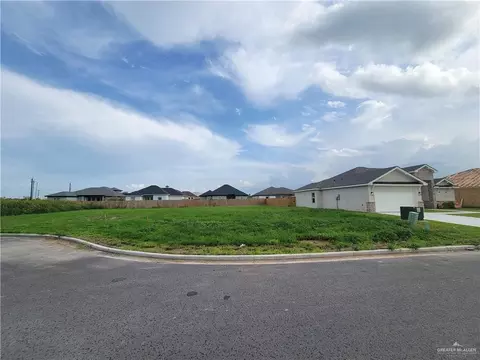 109 Janet Cir S, La Feria, TX 78559