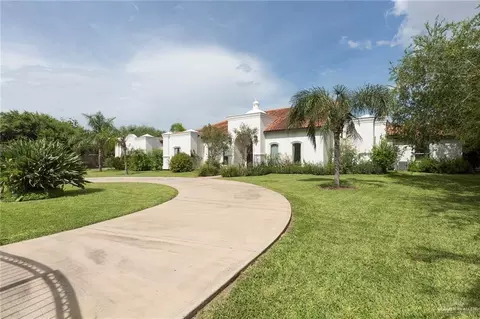 1404 S Stewart Blvd, Alton, TX 78573