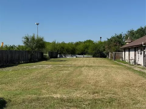 100 W Dicker Dr, Pharr, TX 78577 photo 5
