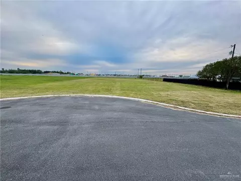 7104 Suncrest Acres St, Edinburg, TX 78541