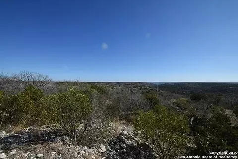1052 Steep Rd, Del Rio, TX 78840
