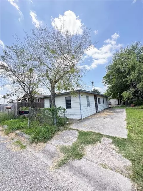 404 Esplanada St, Weslaco, TX 78596
