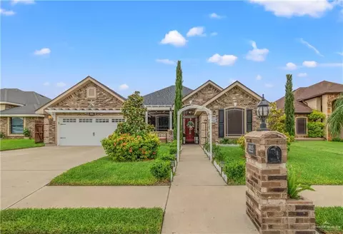 1805 N Gumwood St, Pharr, TX 78577