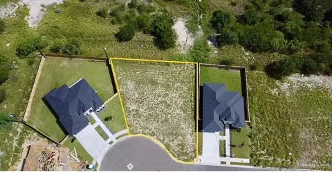 405 Quarry Dr, Alton, TX 78573