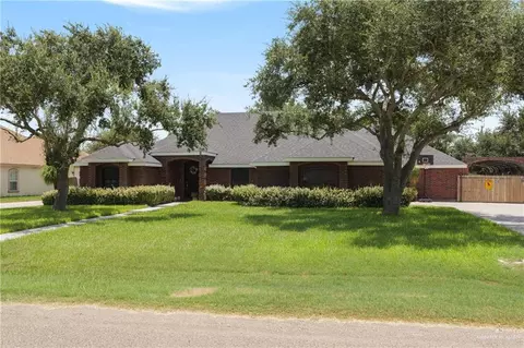 8909 La Cantera Dr, Harlingen, TX 78552