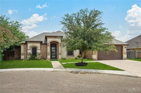 410 Laura Dr, Alamo, TX 78516