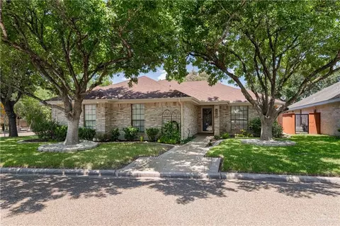 2021 Forrest Dr, Edinburg, TX 78539