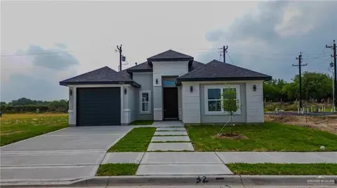 5925 N Playa Del Sol St, Edinburg, TX 78572