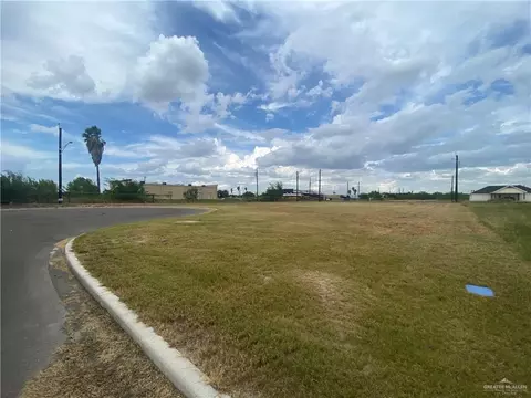 8206 Red Fox Ln, Mission, TX 78574