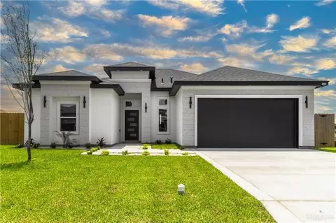 402 La Laguna Rd, Mission, TX 78572