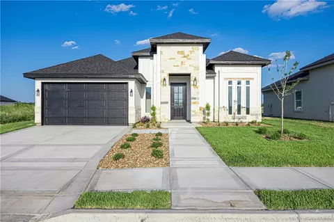 2218 N Gaytan St, Edinburg, TX 78542