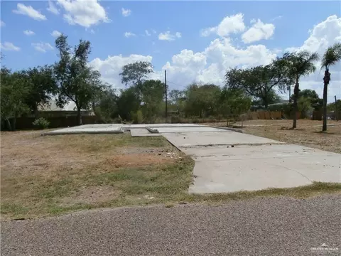 2114 E Polk Ave, Alton, TX 78573