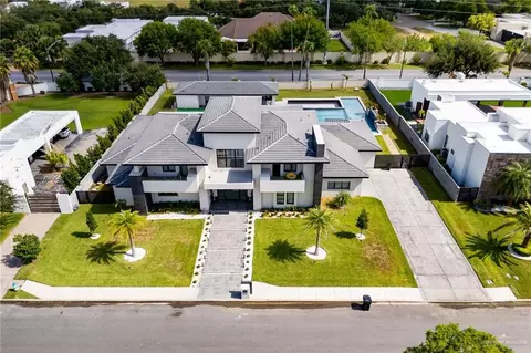 913 E Francisca Ave, Mcallen, TX 78503