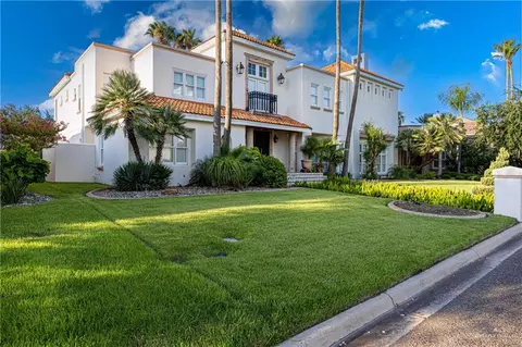 111 Rio Grande Dr, Mission, TX 78572