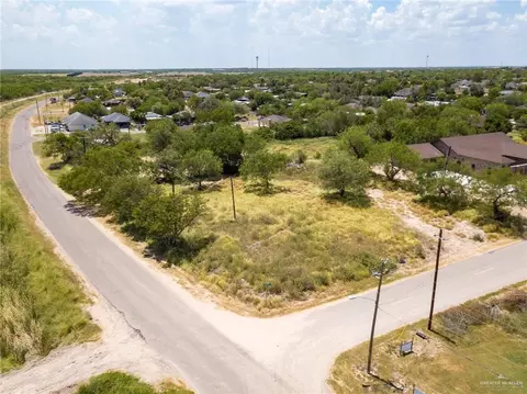 305 E Military Rd, La Joya, TX 78560