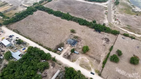 3714 Segura Mendoza Dr, Edinburg, TX 78541