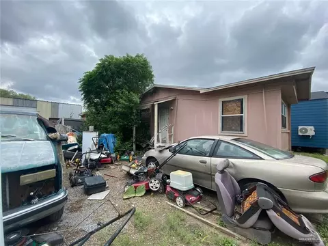 308 E 7th Ave, Elsa, TX 78543