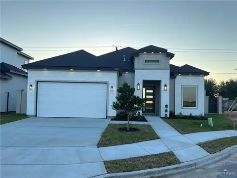 1017 N Buxton Ave, Edinburg, TX 78541