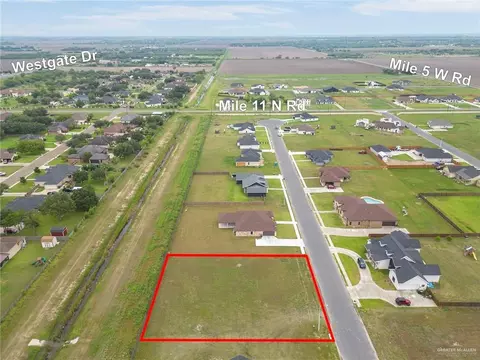 5401 Addison Ln, Weslaco, TX 78599