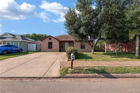 715 W Eagle Ave W, Pharr, TX 78577
