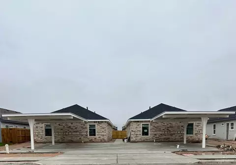 913 W Mahala Ave, Alton, TX 78573