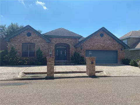 313 Sabine St, Mission, TX 78572