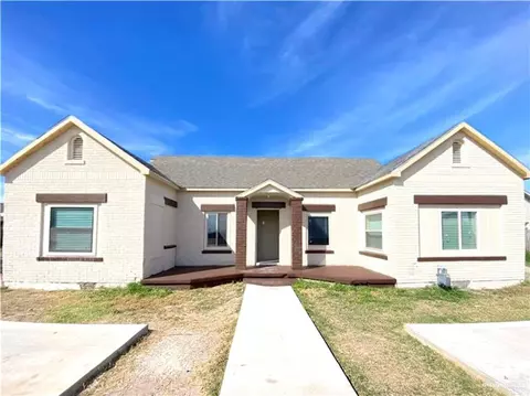 1017 E Tom Landry St, Mission, TX 78572