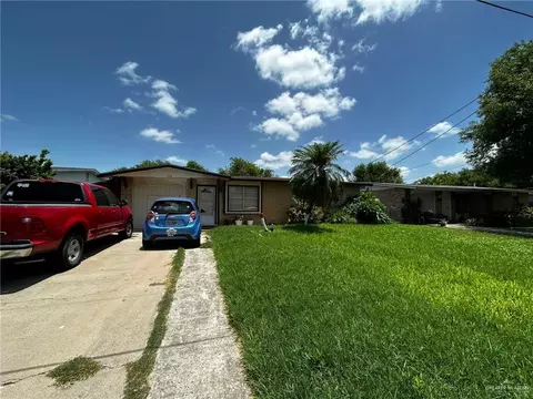 124 Calle Princesa St, Brownsville, TX 78520
