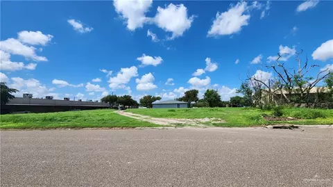 302 S 19th Ave, Edinburg, TX 78539