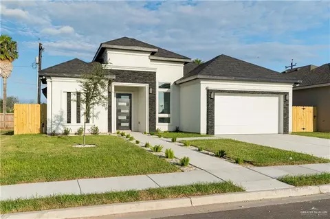 403 La Laguna Rd, Mission, TX 78572