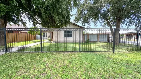 2407 Beto Dr, Mission, TX 78574
