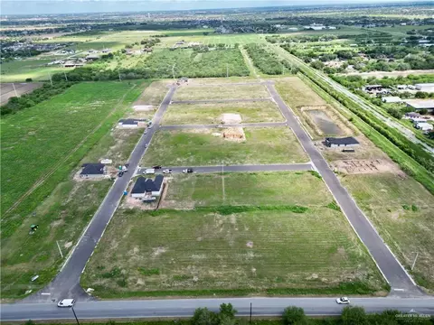 907 40th St, San Juan, TX 78589