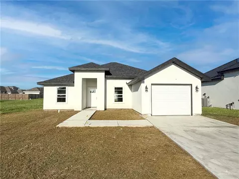 1310 Frente Al Mar Dr, Weslaco, TX 78596