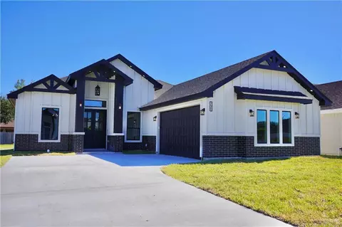 730 Saint Vincent Dr, Alamo, TX 78516