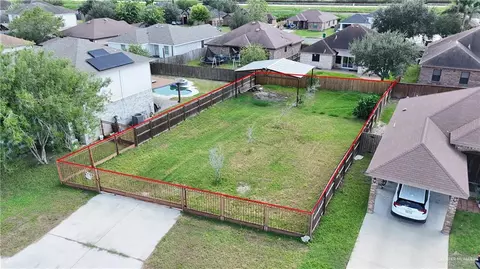 2110 E Hibiscus Ave, Hidalgo, TX 78557
