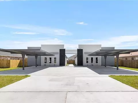 1005 W Mahala Ave, Alton, TX 78573