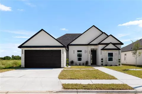 1016 Broken Arrow Dr, Alamo, TX 78516