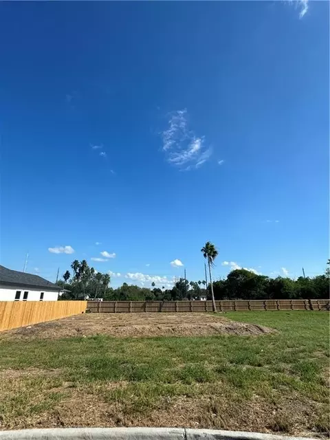 1806 Lasso Ln, San Benito, TX 78586