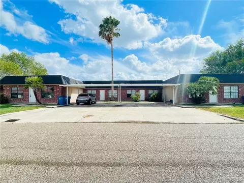 121 Las Palmas St, San Benito, TX 78586