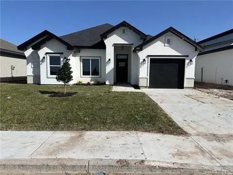 432 N Leon Ave, Elsa, TX 78543