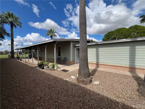 911 Palm Dr, Alamo, TX 78516