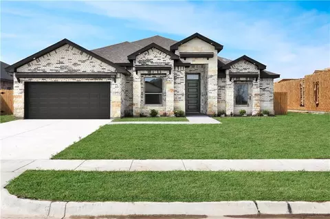 520 Eagle Dr, Los Fresnos, TX 78566
