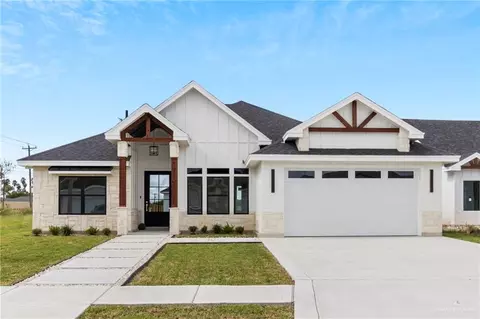 1003 Broken Arrow Dr, Alamo, TX 78516