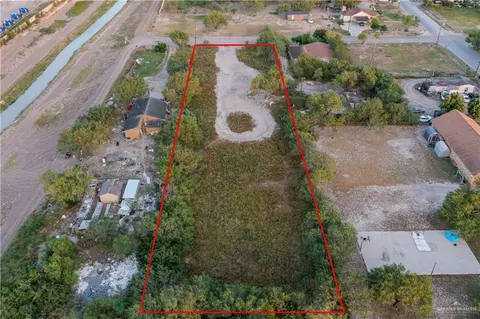 7809 S Cisne St, Pharr, TX 78577 photo 2