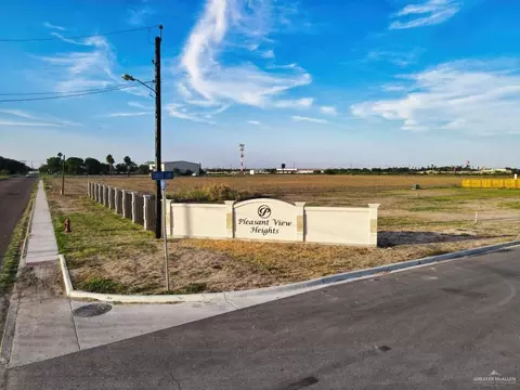 2701 Sunrise Ln, Weslaco, TX 78596