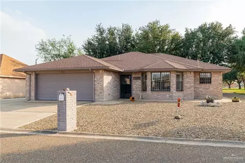 7403 Golf Dr, Mission, TX 78572
