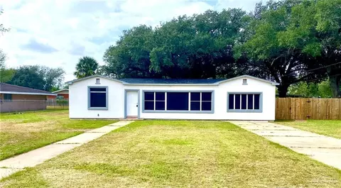 1304 S 10th St, Raymondville, TX 78580